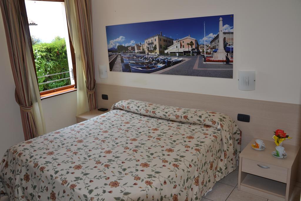 Locanda Le Palafitte Bardolino Bilik gambar