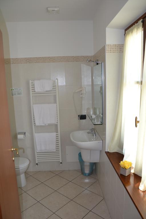 Locanda Le Palafitte Bardolino Bilik gambar